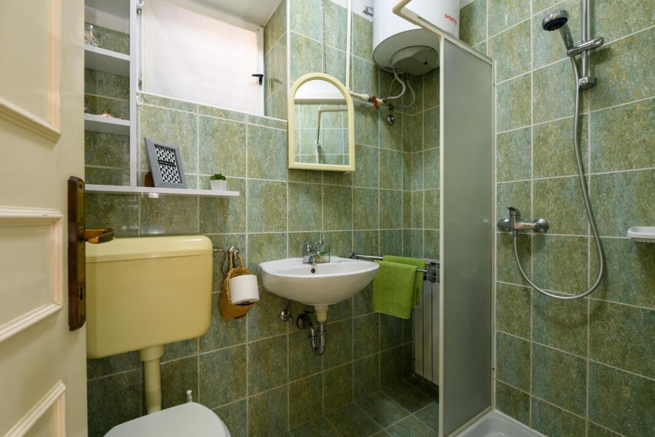 Apartman Aleksandra Pula Exterior foto